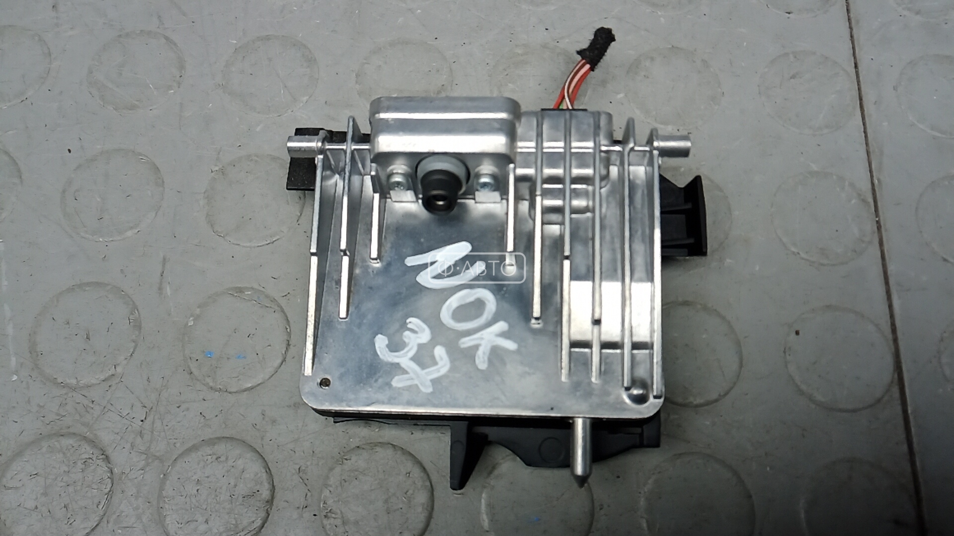 Камера переднего вида