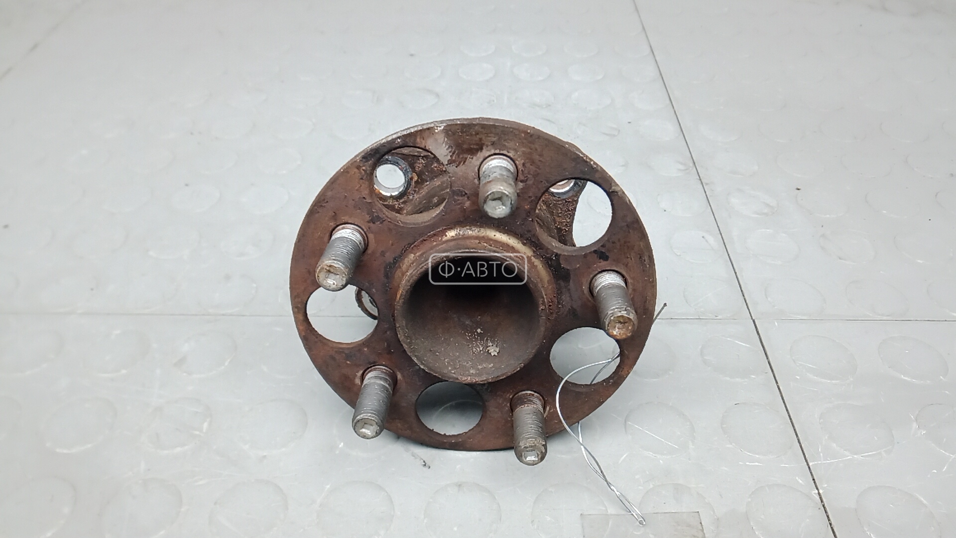 Ступица задняя правая
