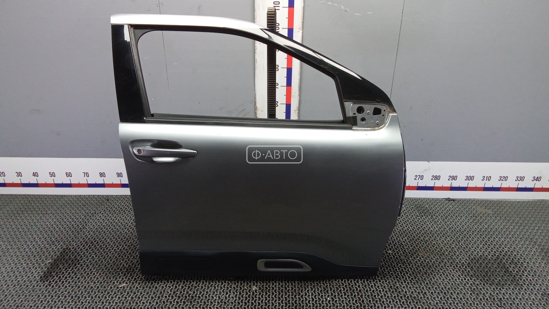 Дверь передняя правая
