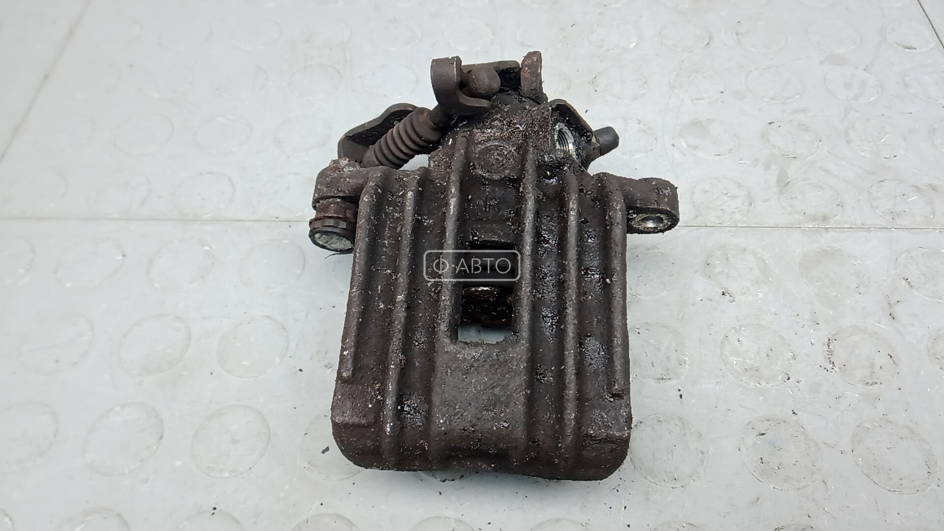 Суппорт тормозной задний правый