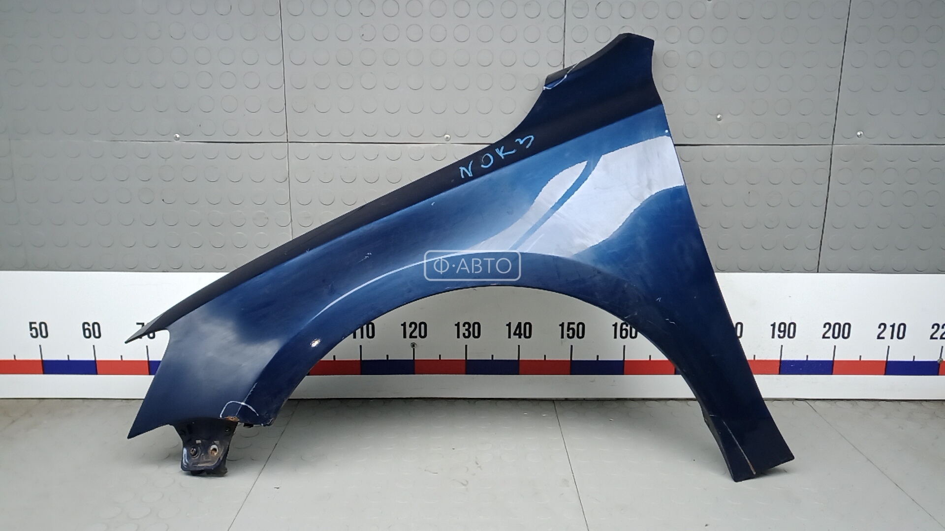 Крыло переднее левое