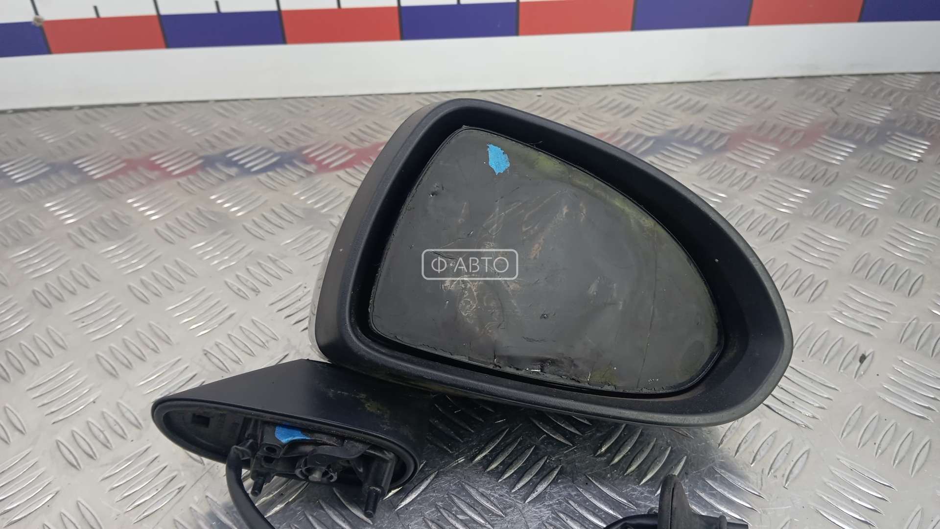 Зеркало наружное правое