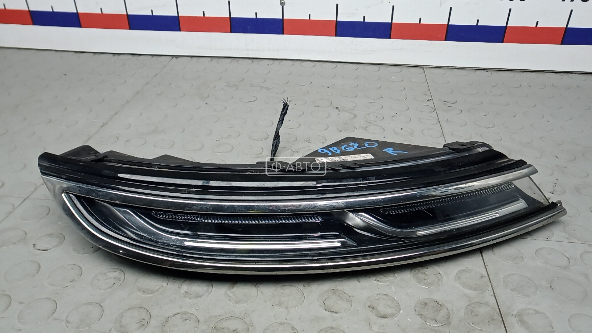 Фара галогенная правая передняя