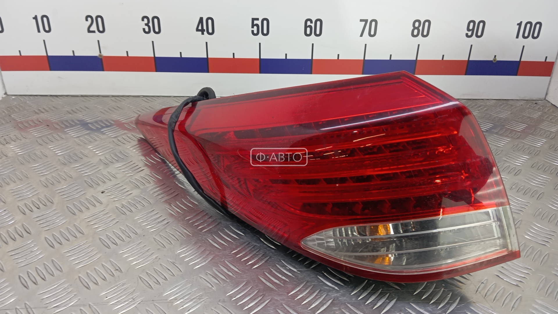 Фонарь задний левый