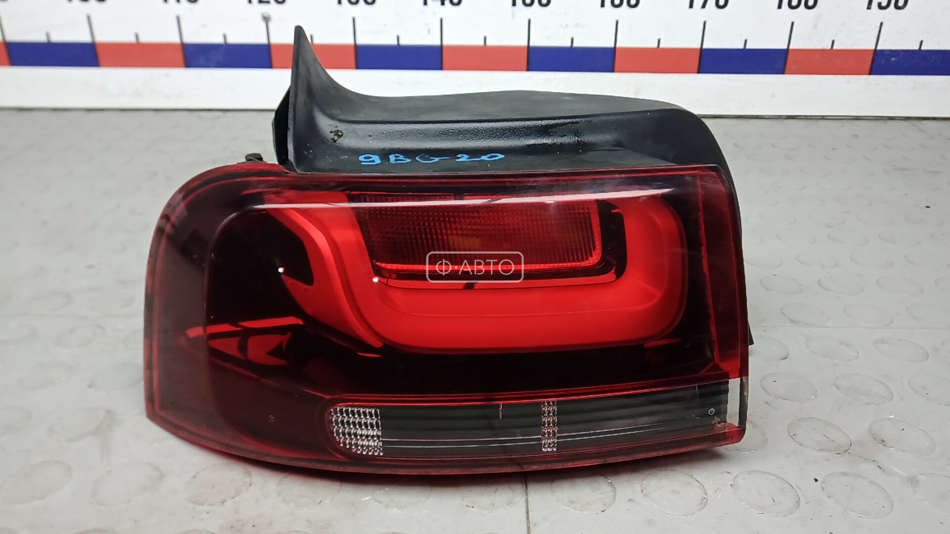 Фонарь задний левый