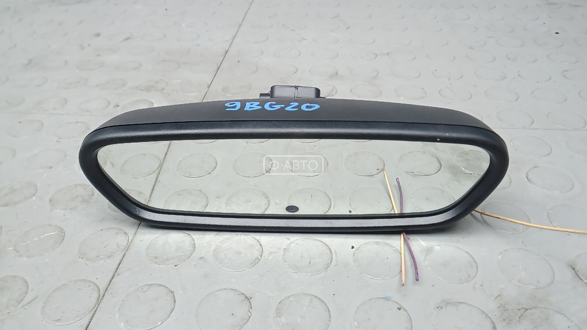 Зеркало салона