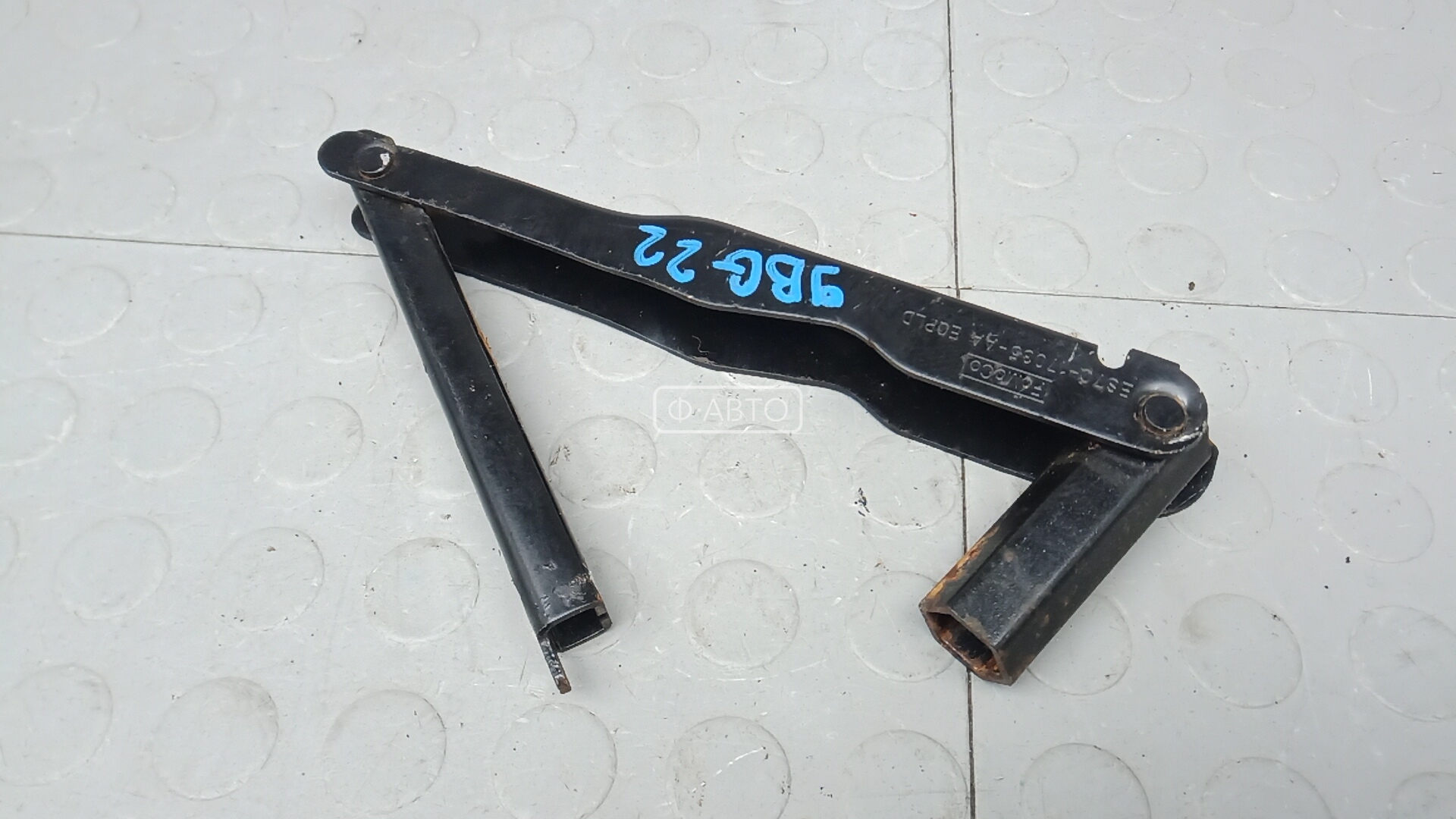 Ключ колесный