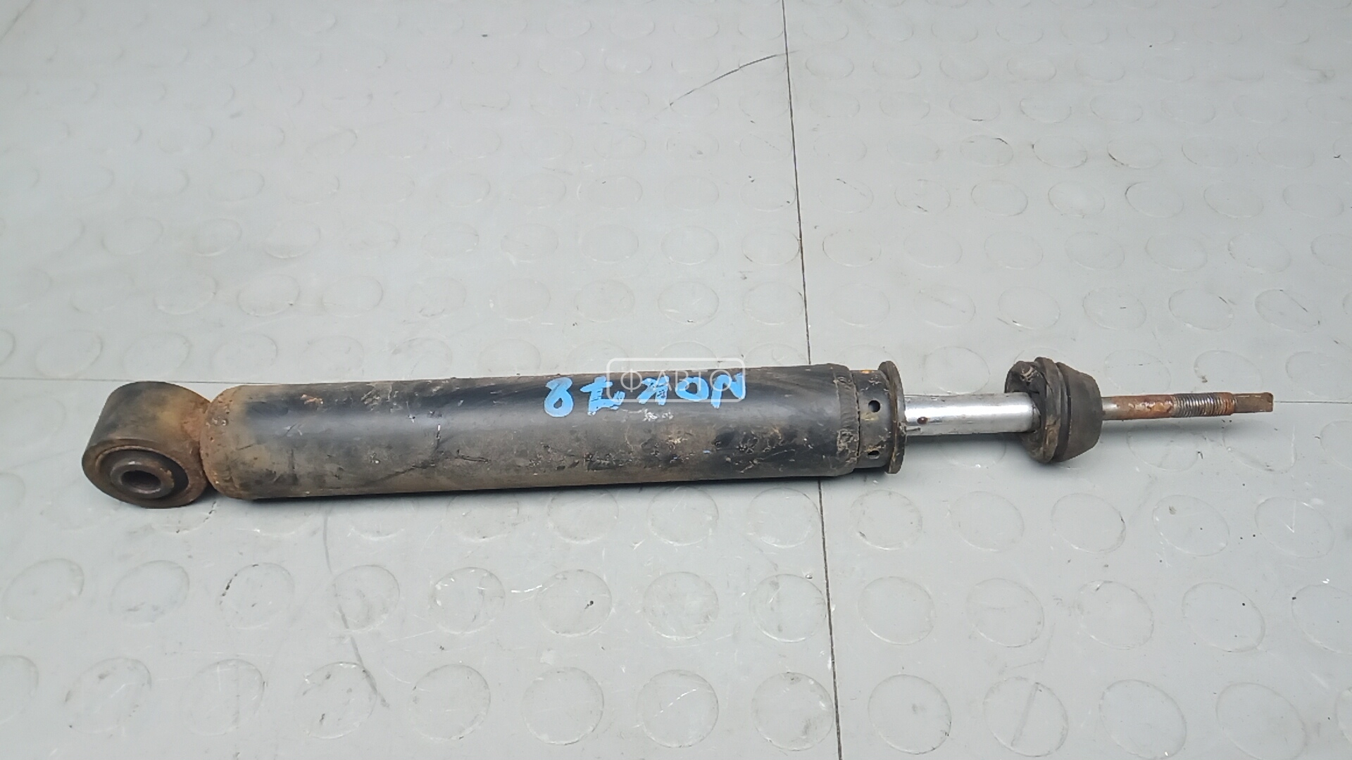 Амортизатор задний