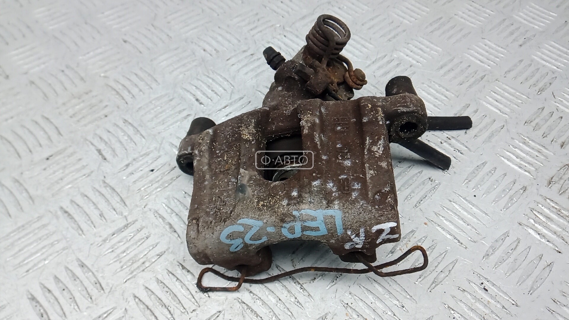 Суппорт тормозной задний правый