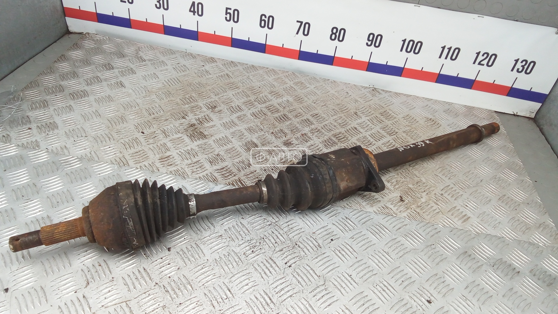 Привод передний правый