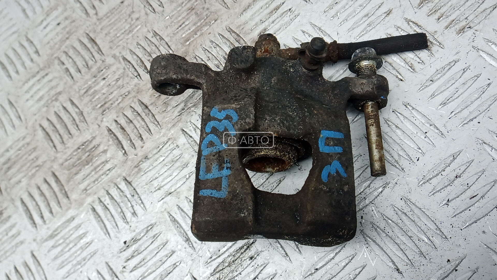 Суппорт тормозной задний правый