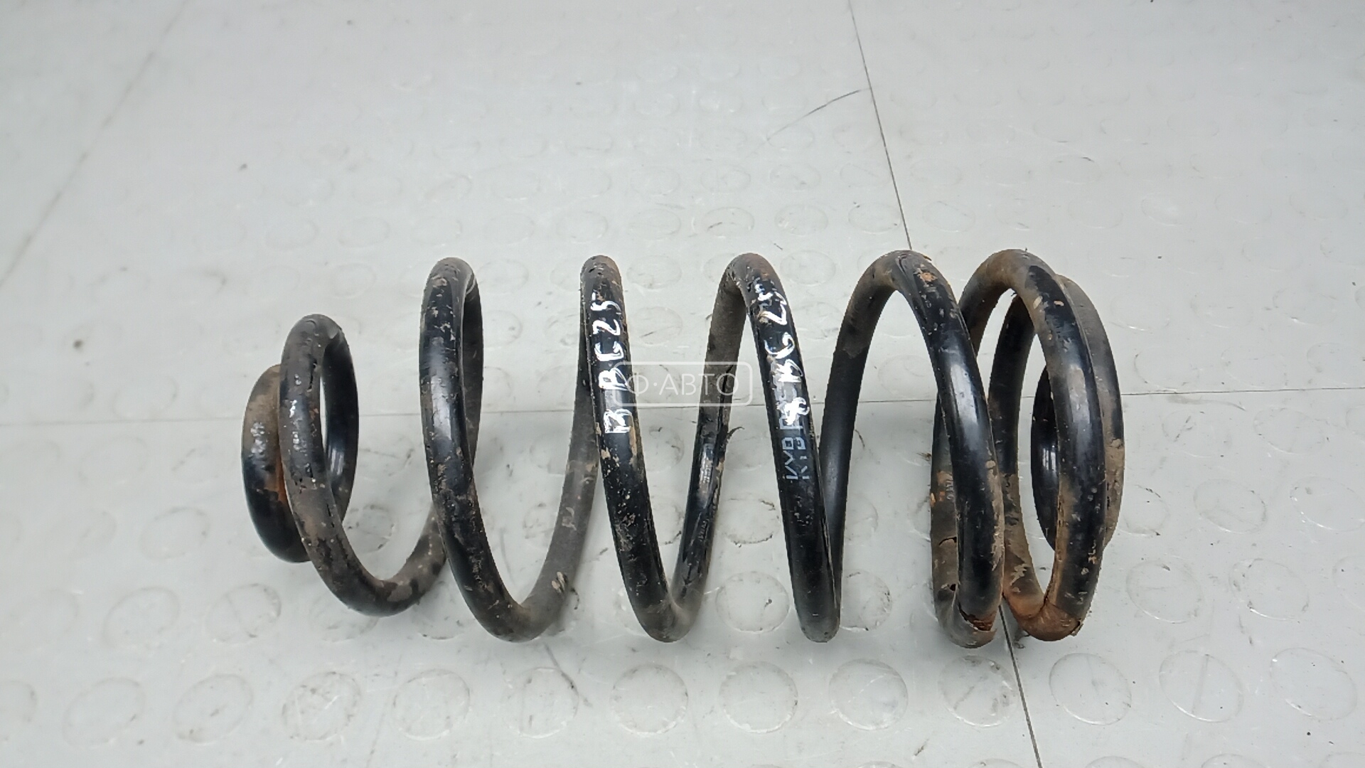 Пружина задняя