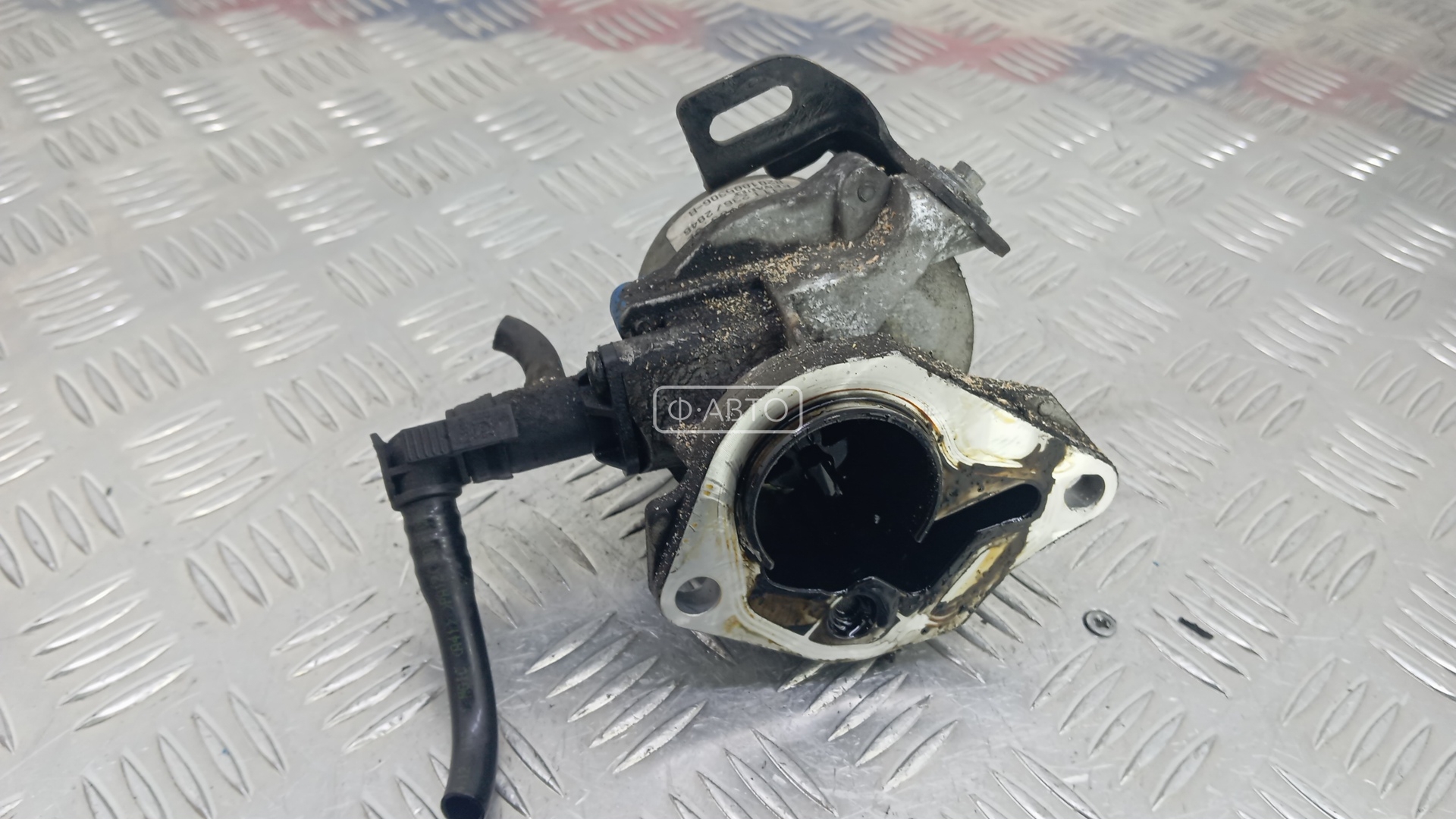 Насос вакуумный