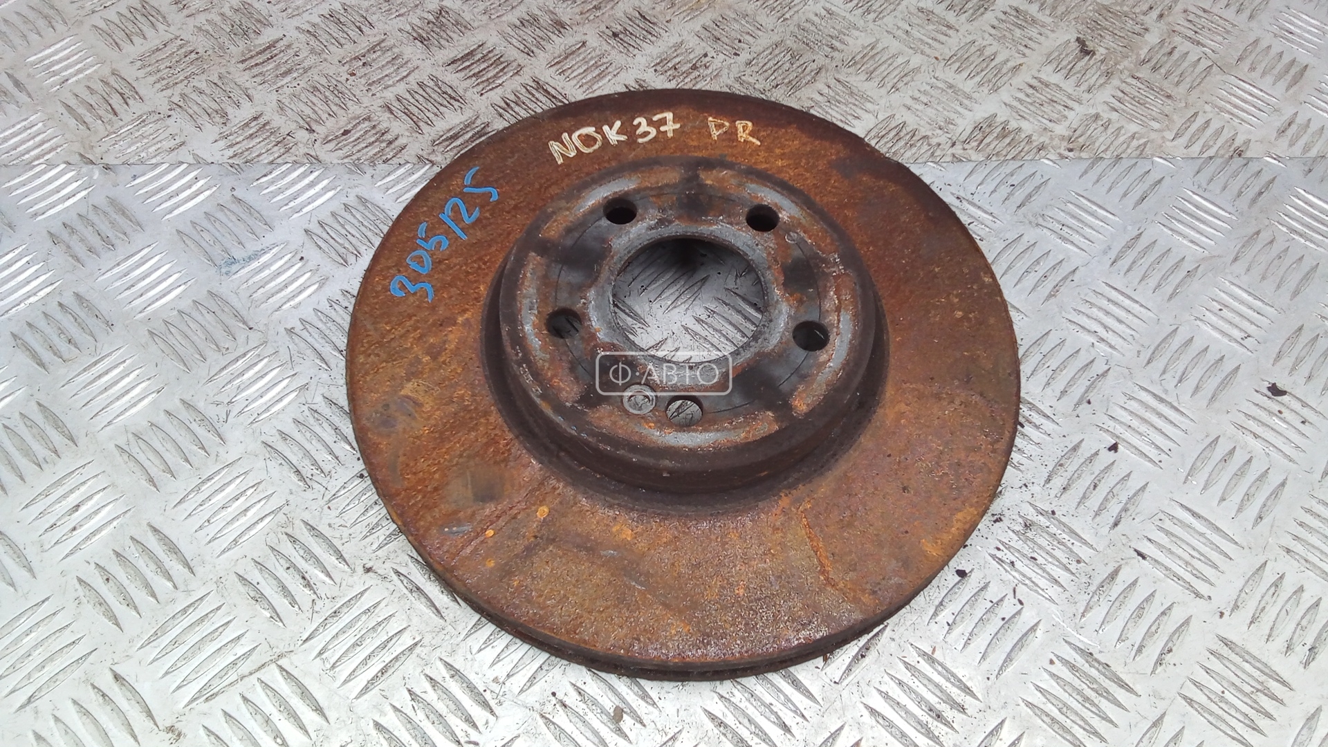 Диск тормозной передний