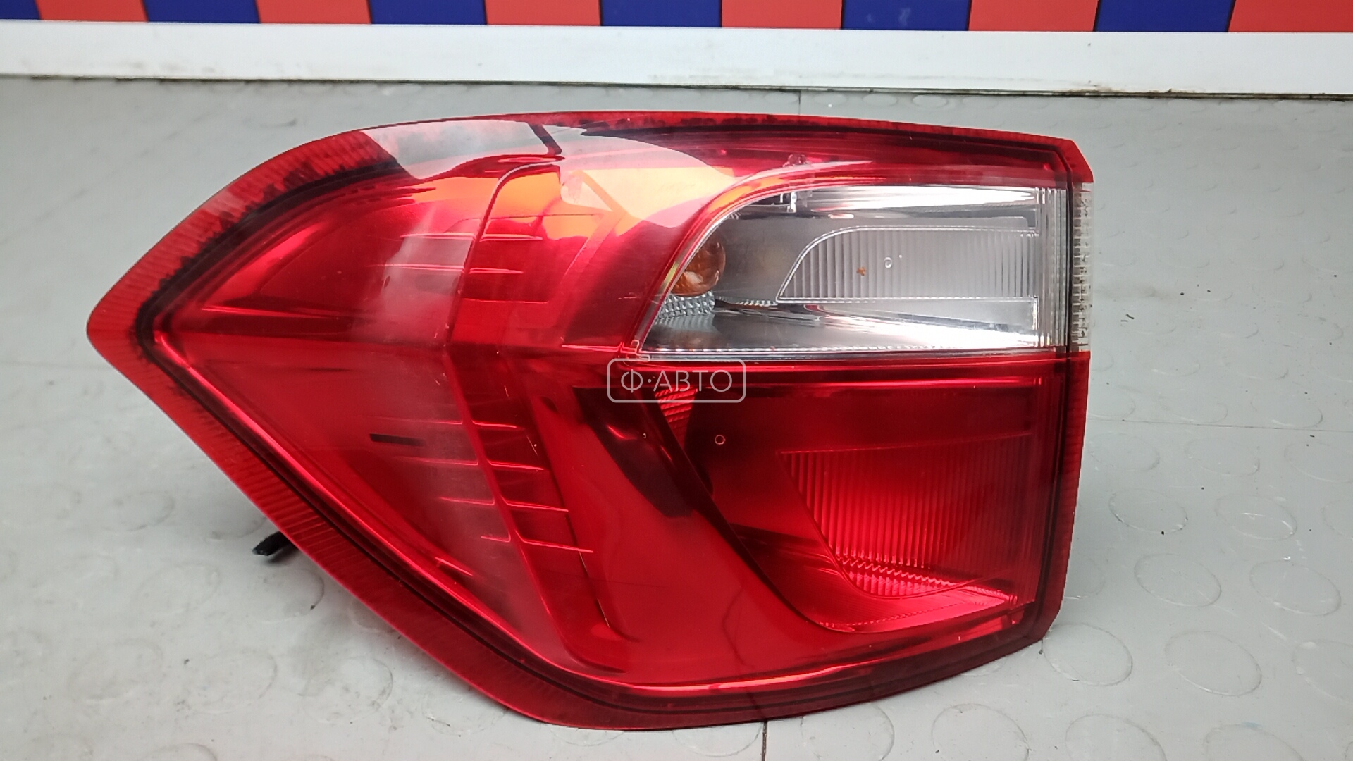 Фонарь задний левый