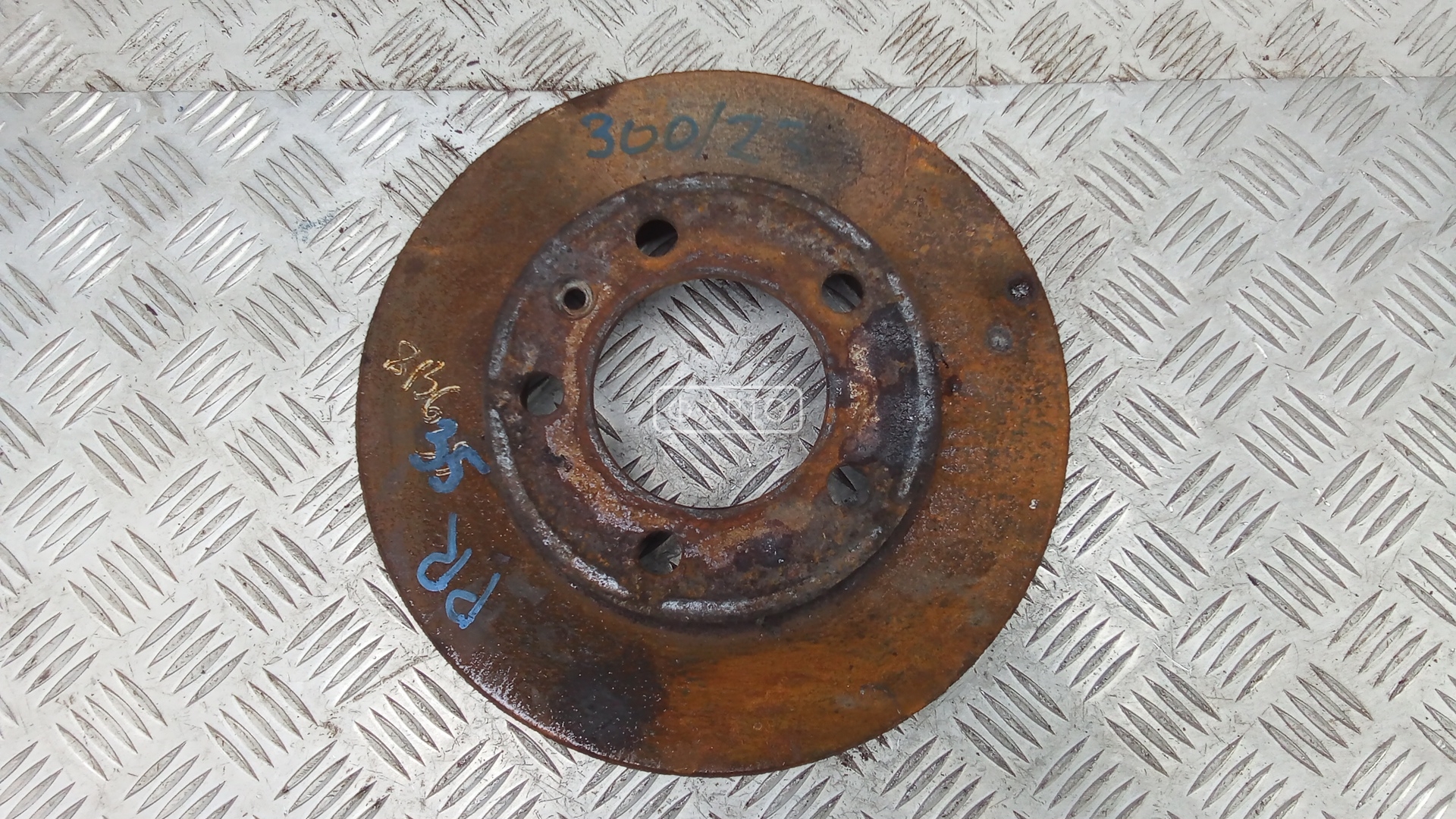 Диск тормозной передний