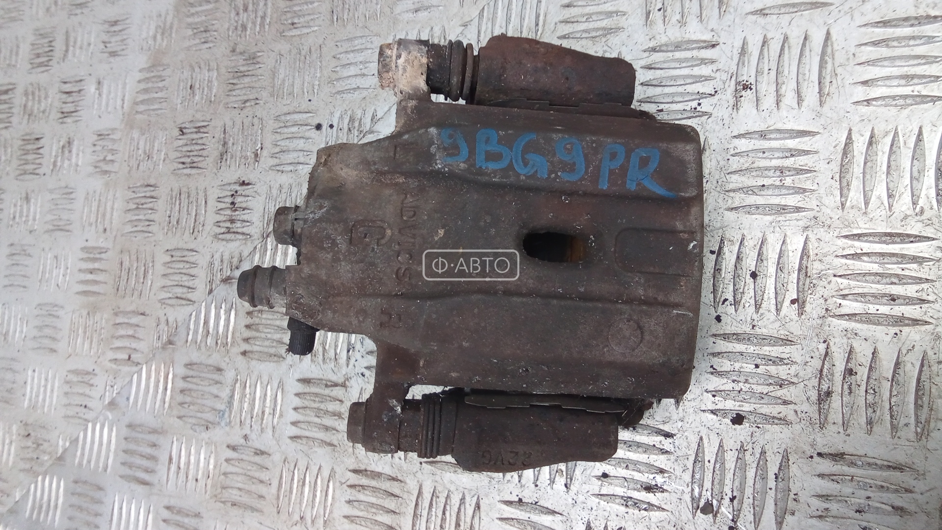 Суппорт тормозной передний правый