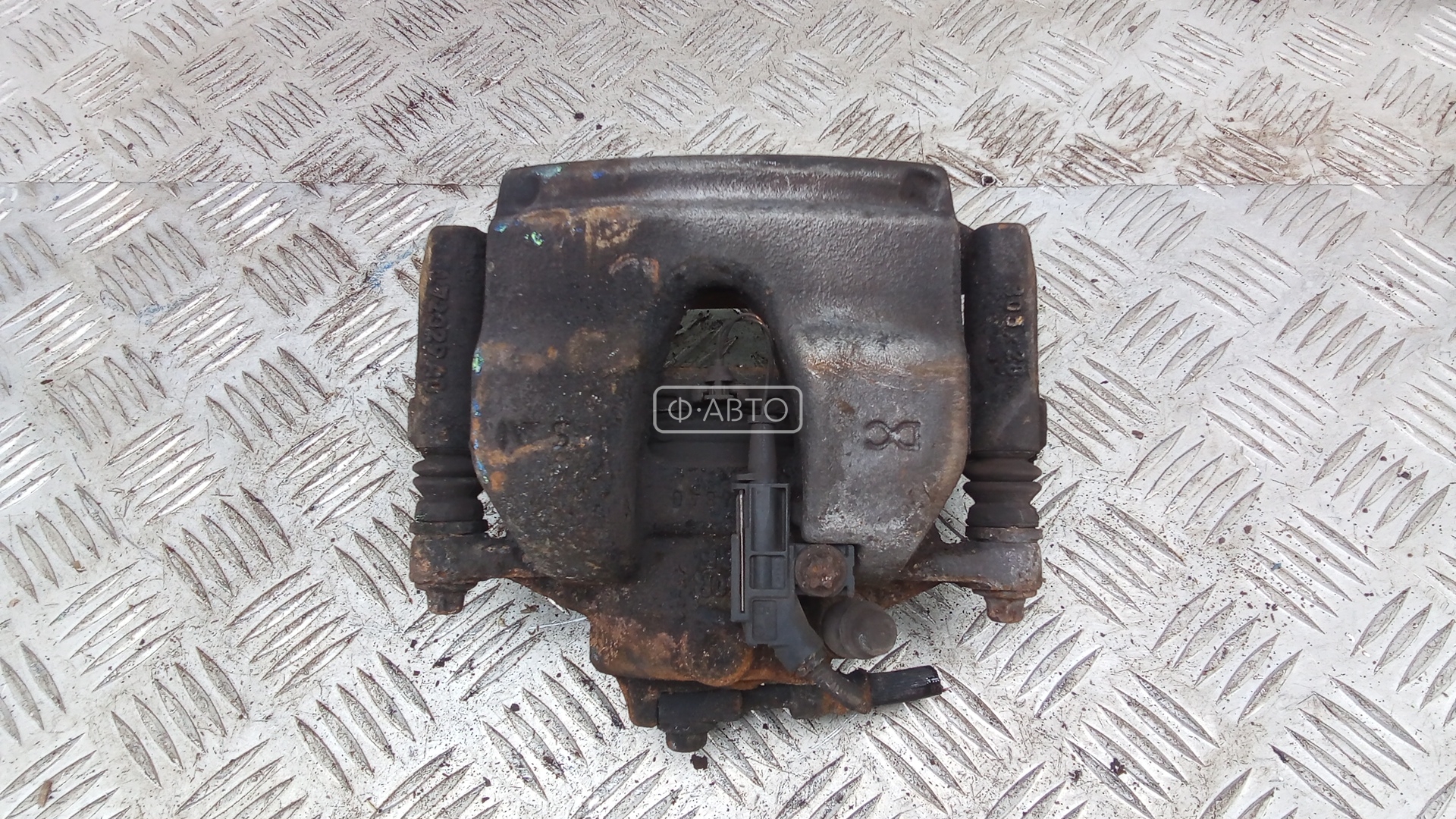 Суппорт тормозной передний правый