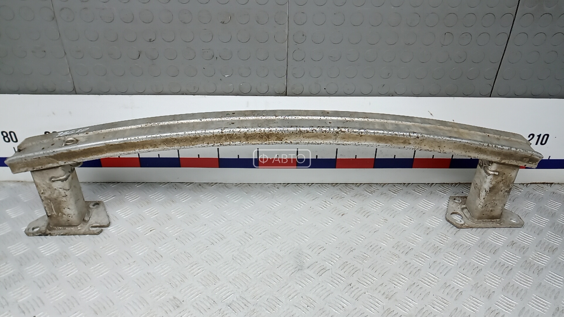 Усилитель бампера задний