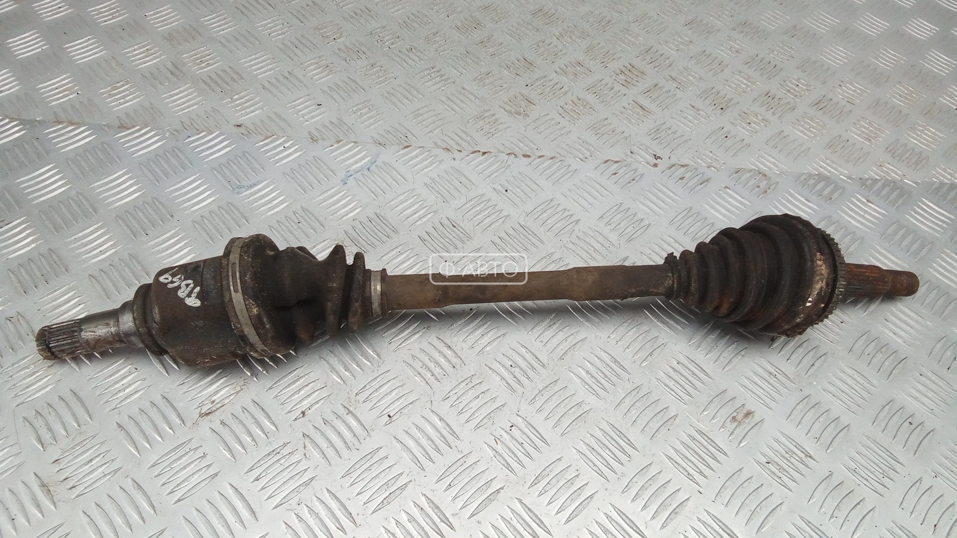 Привод передний левый