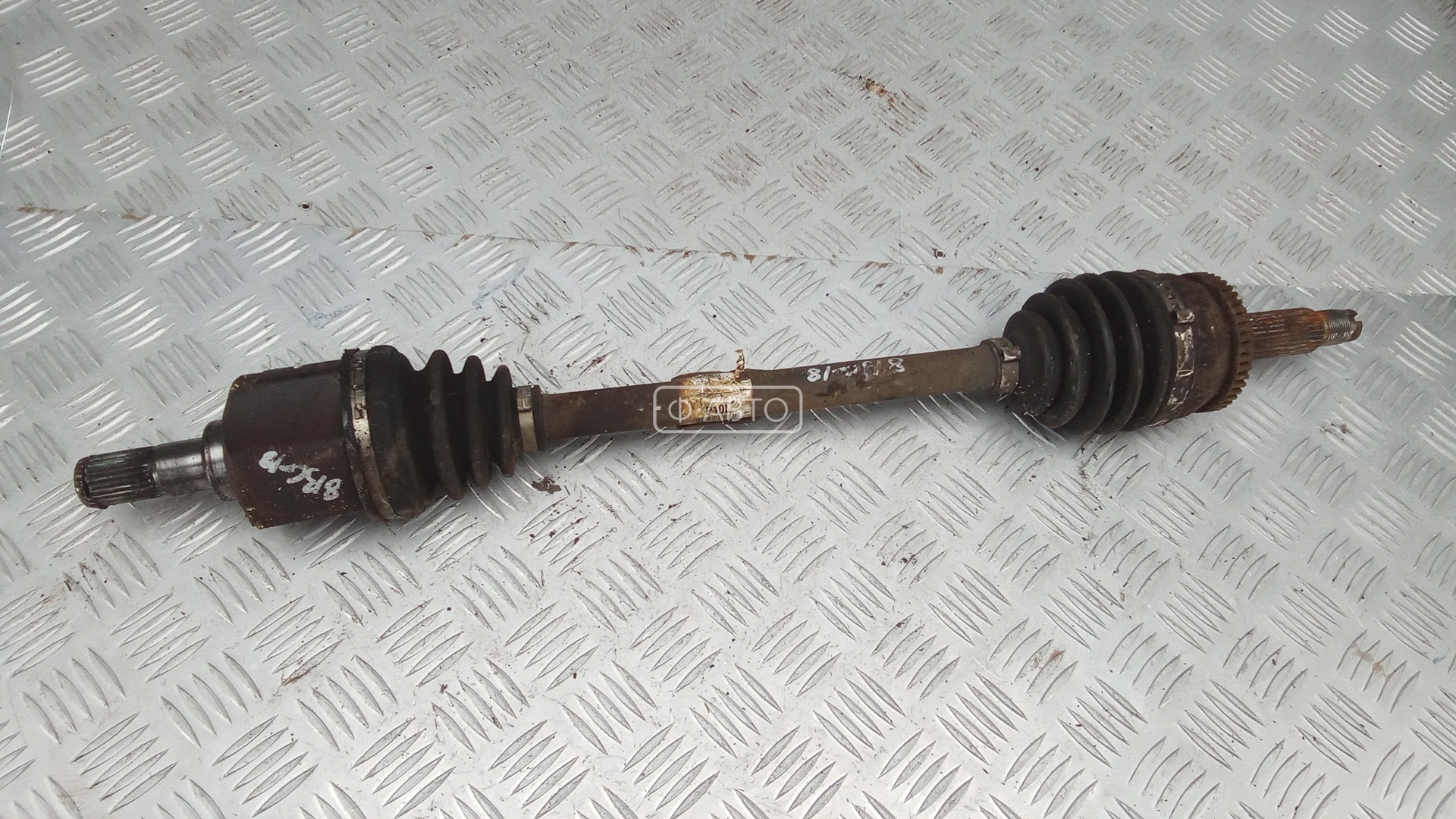 Привод передний левый