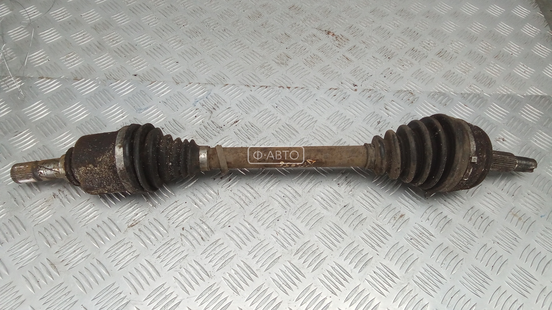 Привод передний левый