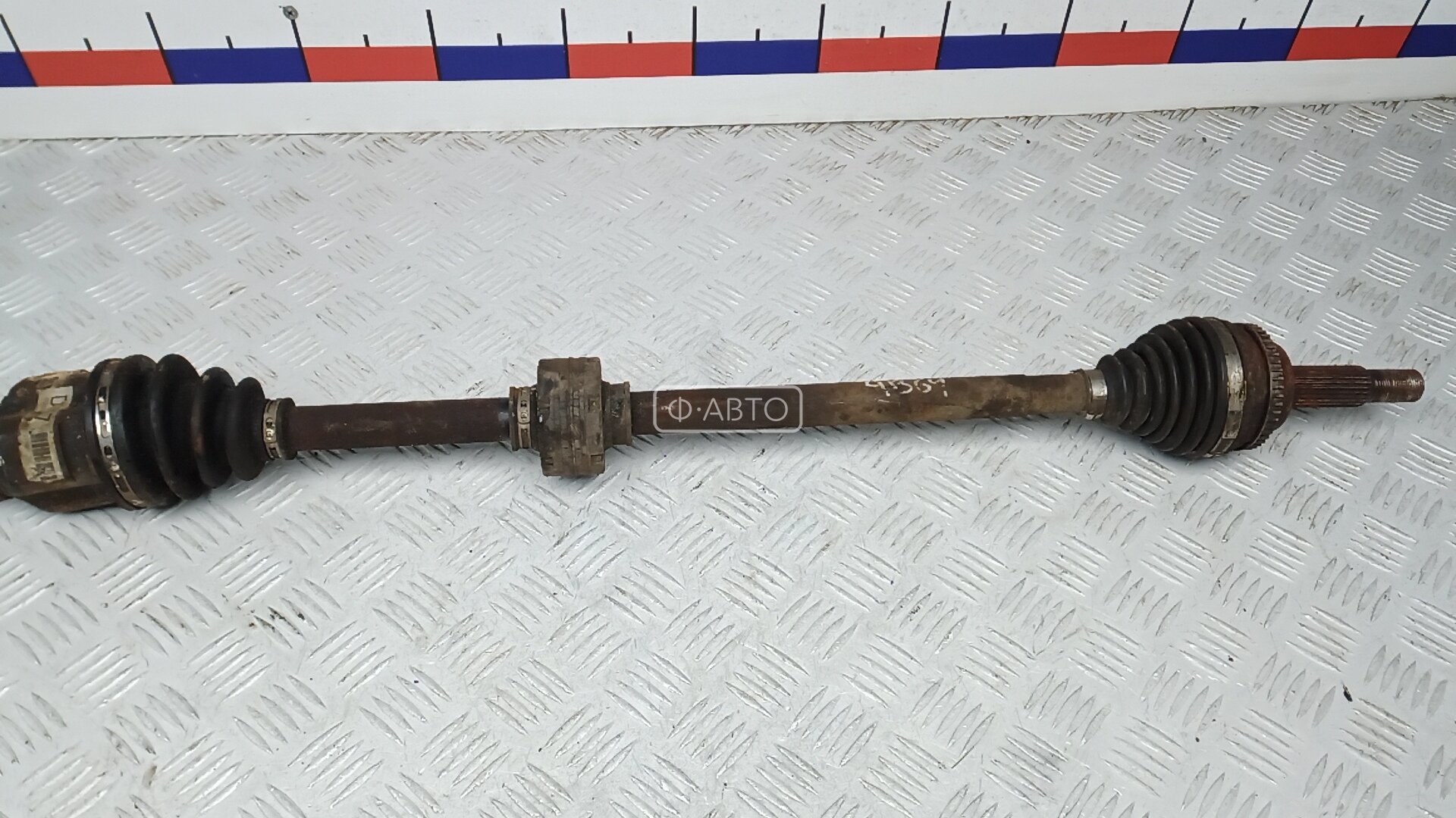 Привод передний правый