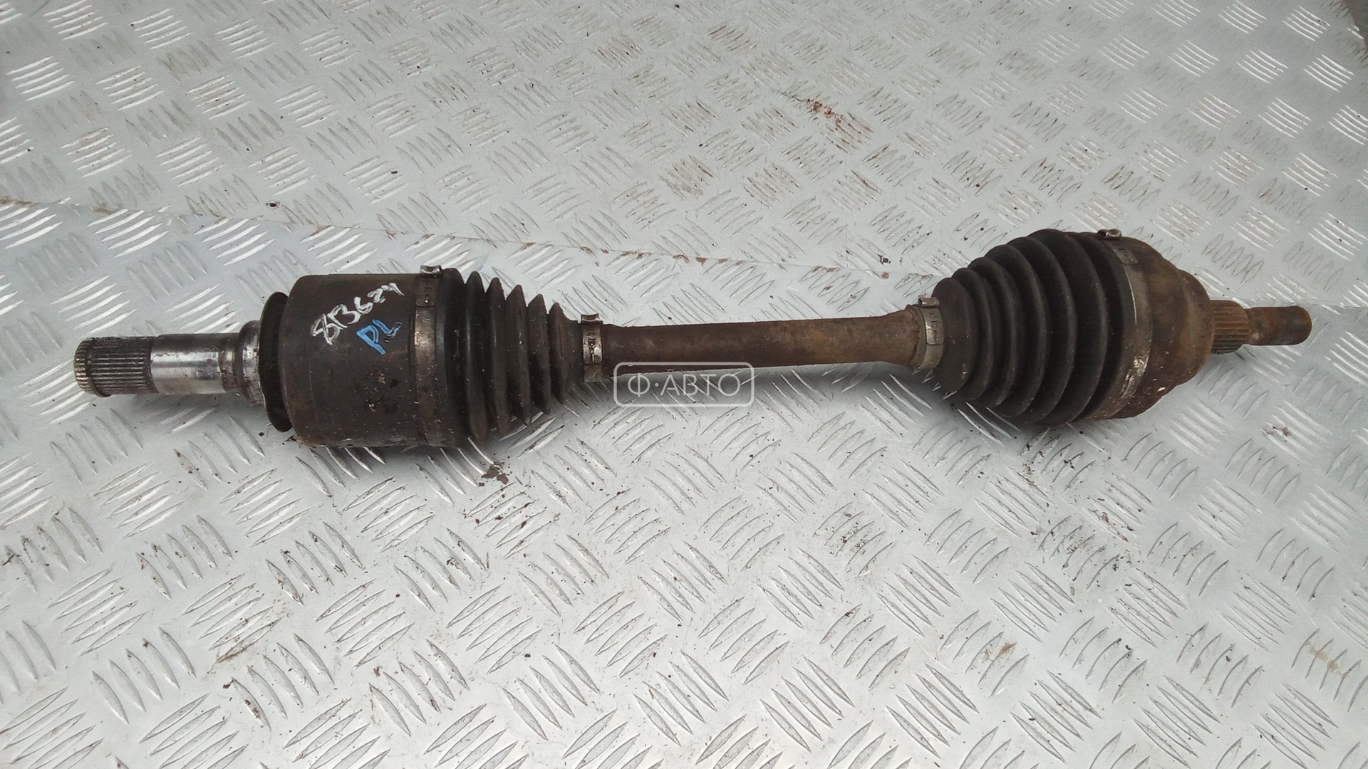 Привод передний левый