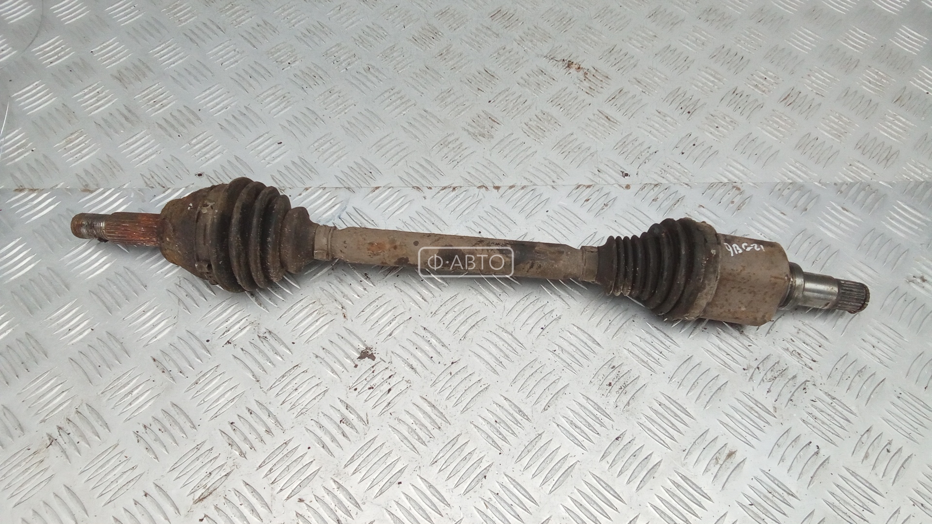 Привод передний левый