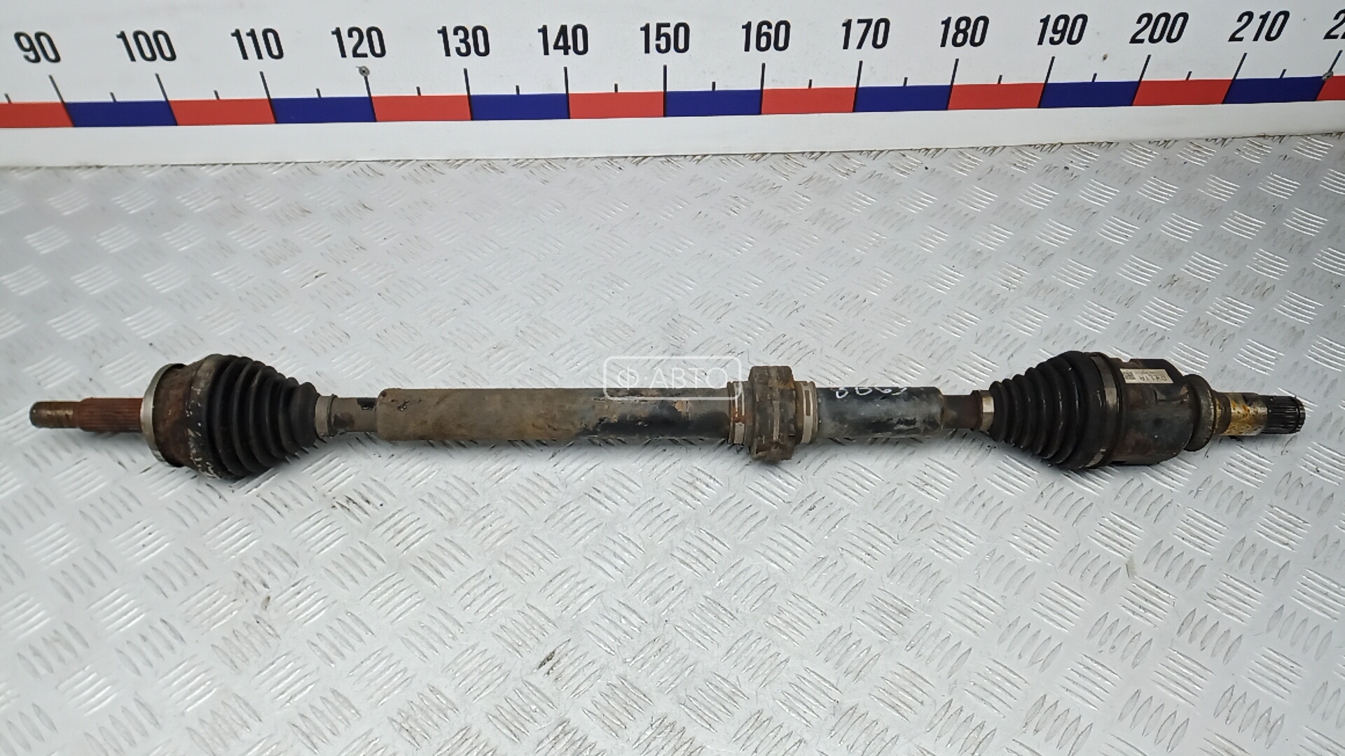 Привод передний правый