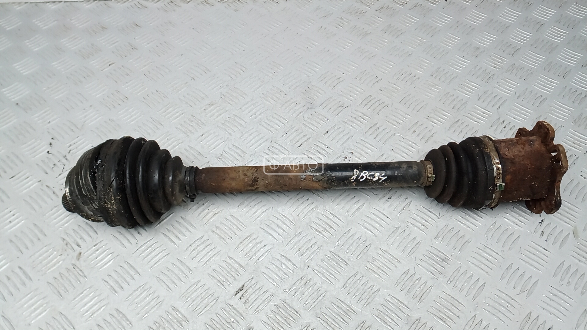 Привод передний правый