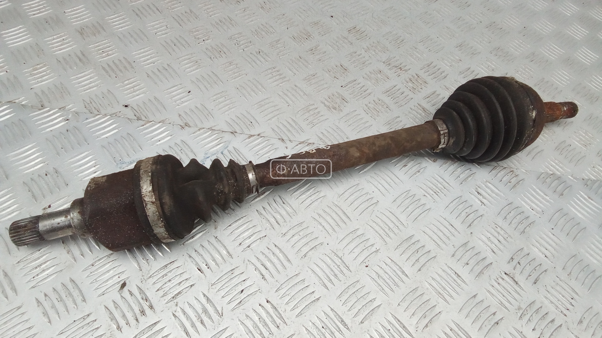 Привод передний левый