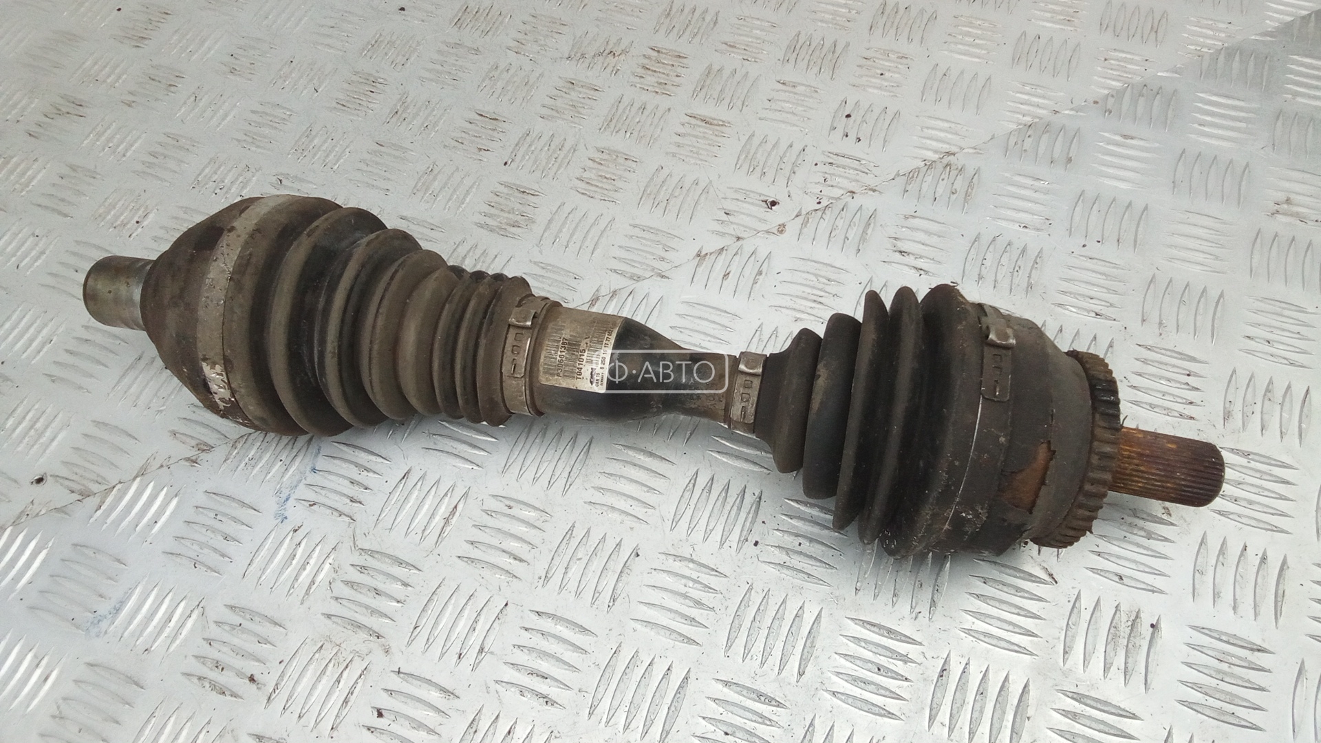 Привод передний левый