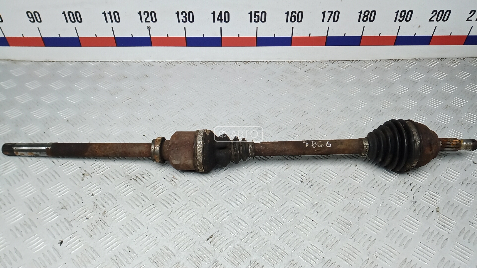 Привод передний правый