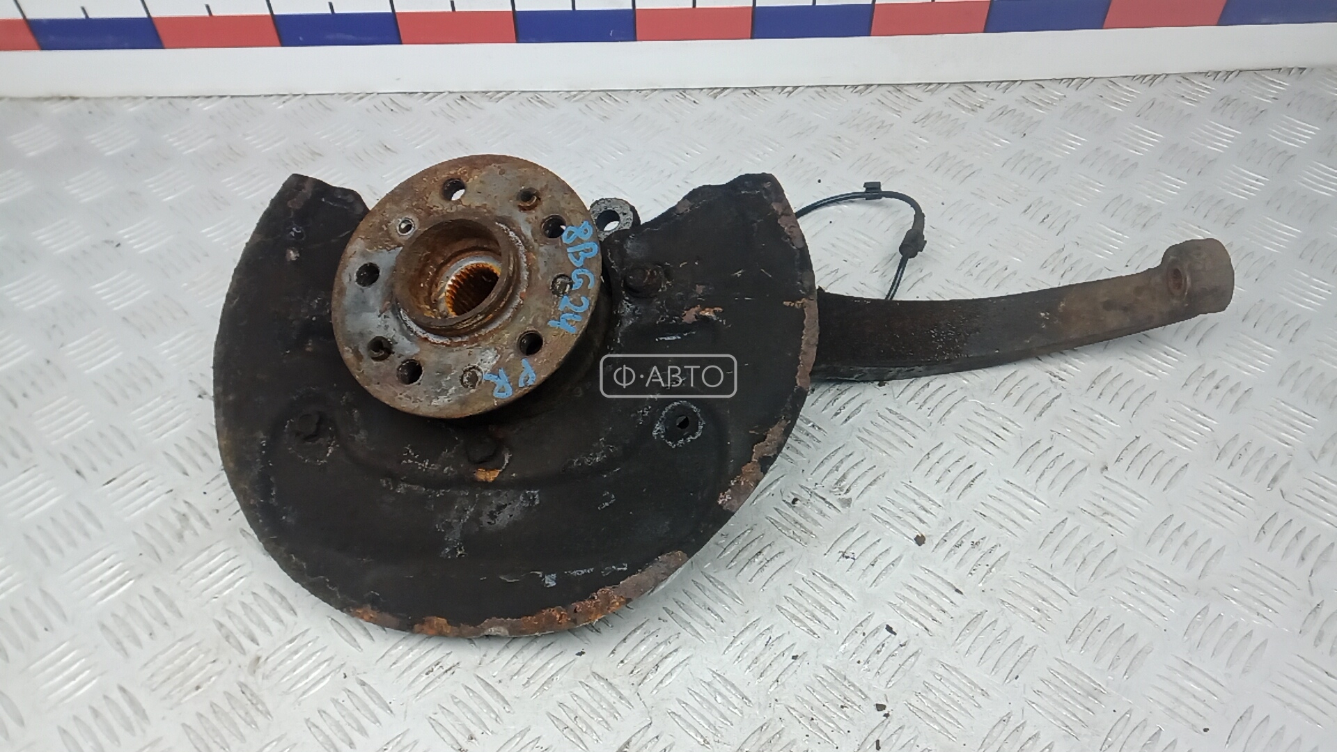 Ступица передняя правая