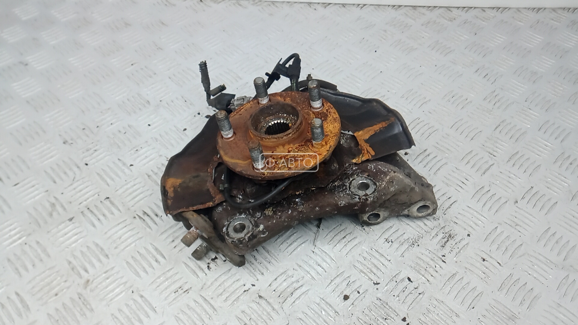 Ступица передняя правая