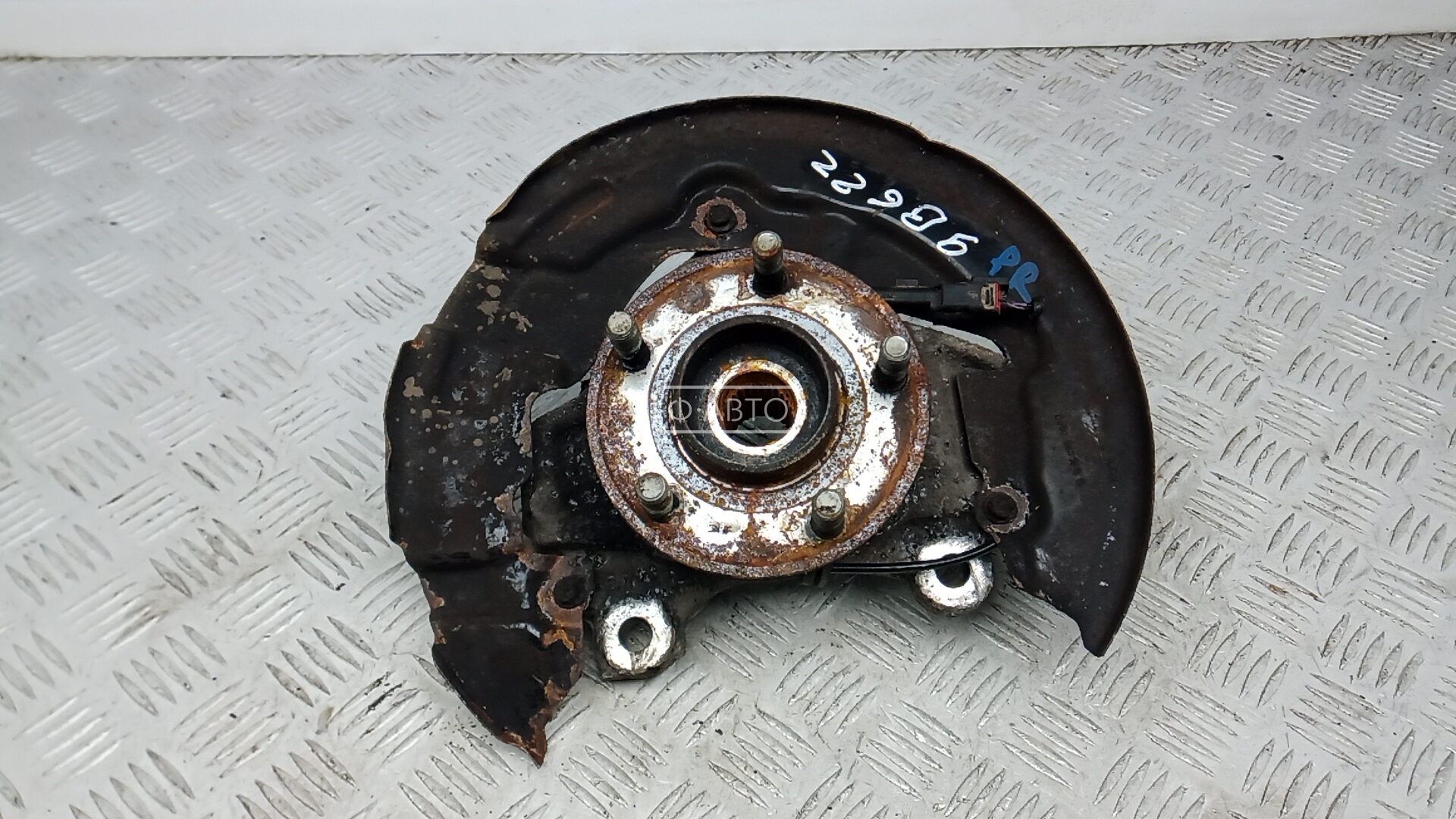 Ступица передняя правая