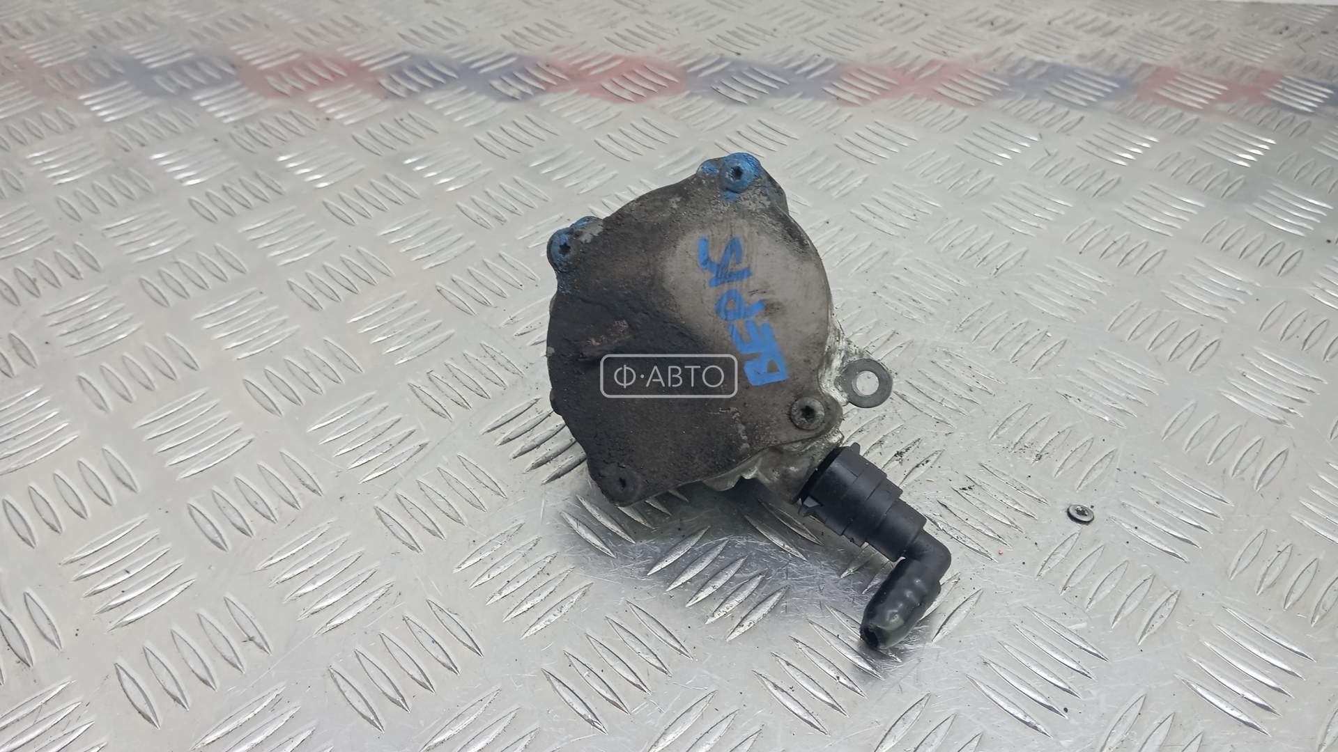 Насос вакуумный