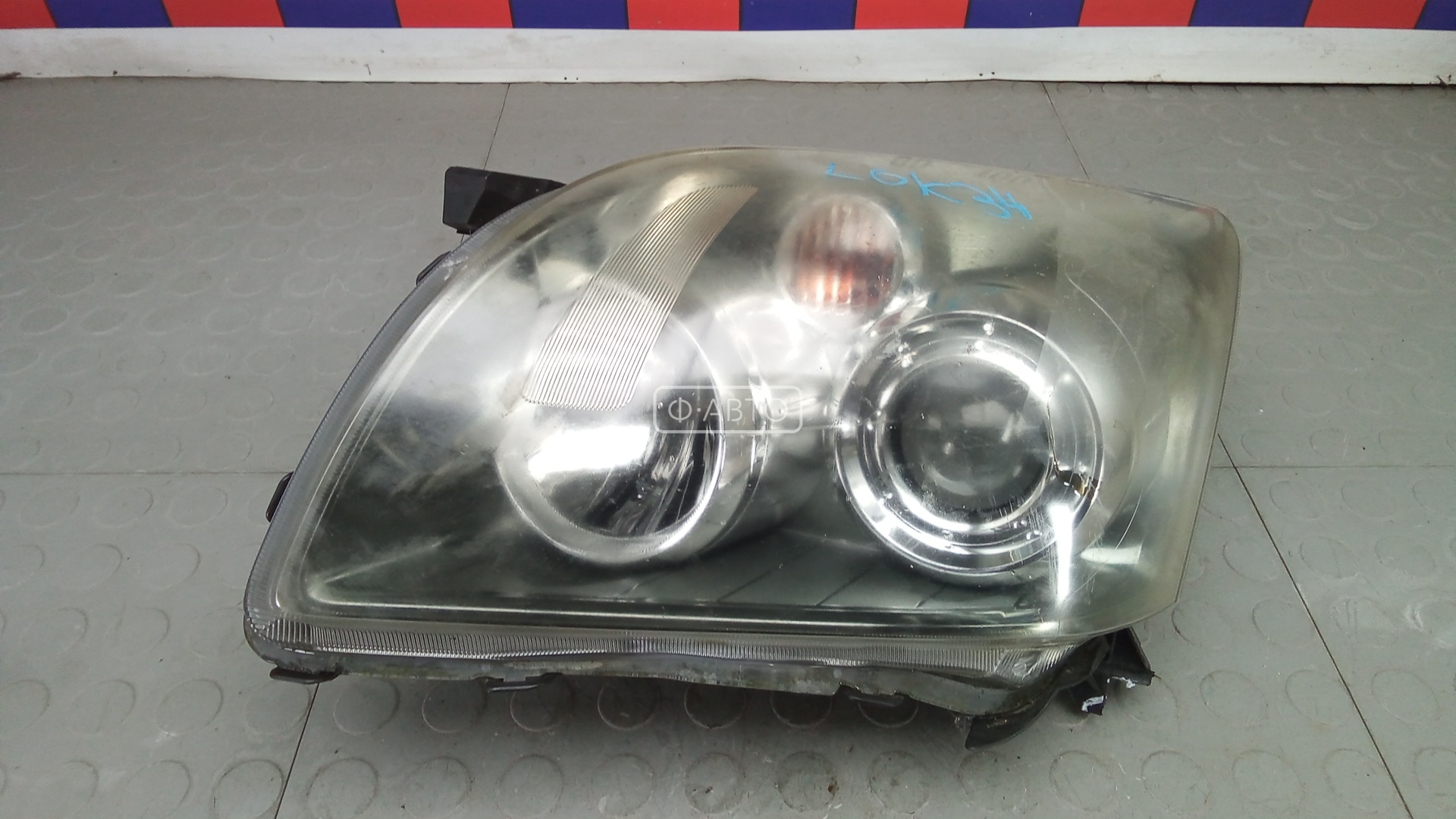 Фара левая