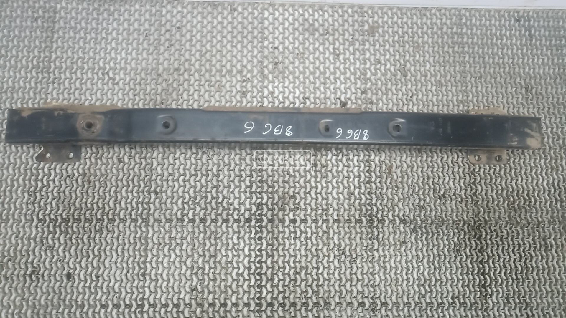 Усилитель бампера задний