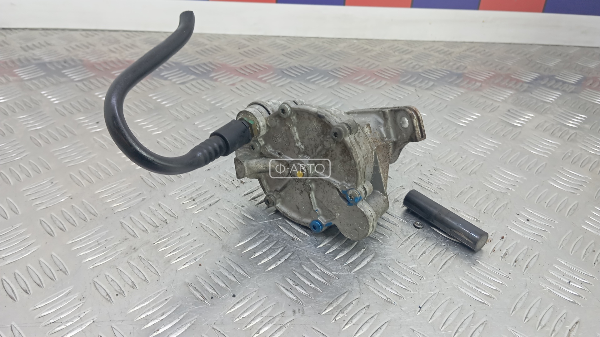 Насос вакуумный