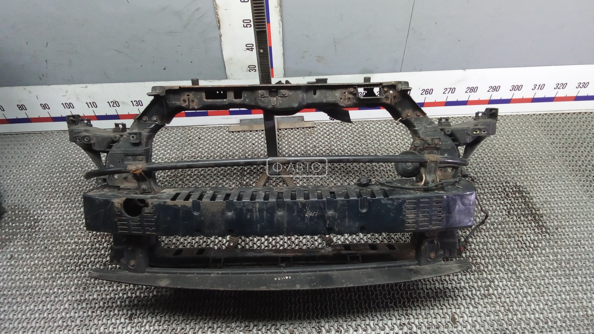 Передняя панель крепления облицовки (телевизор)