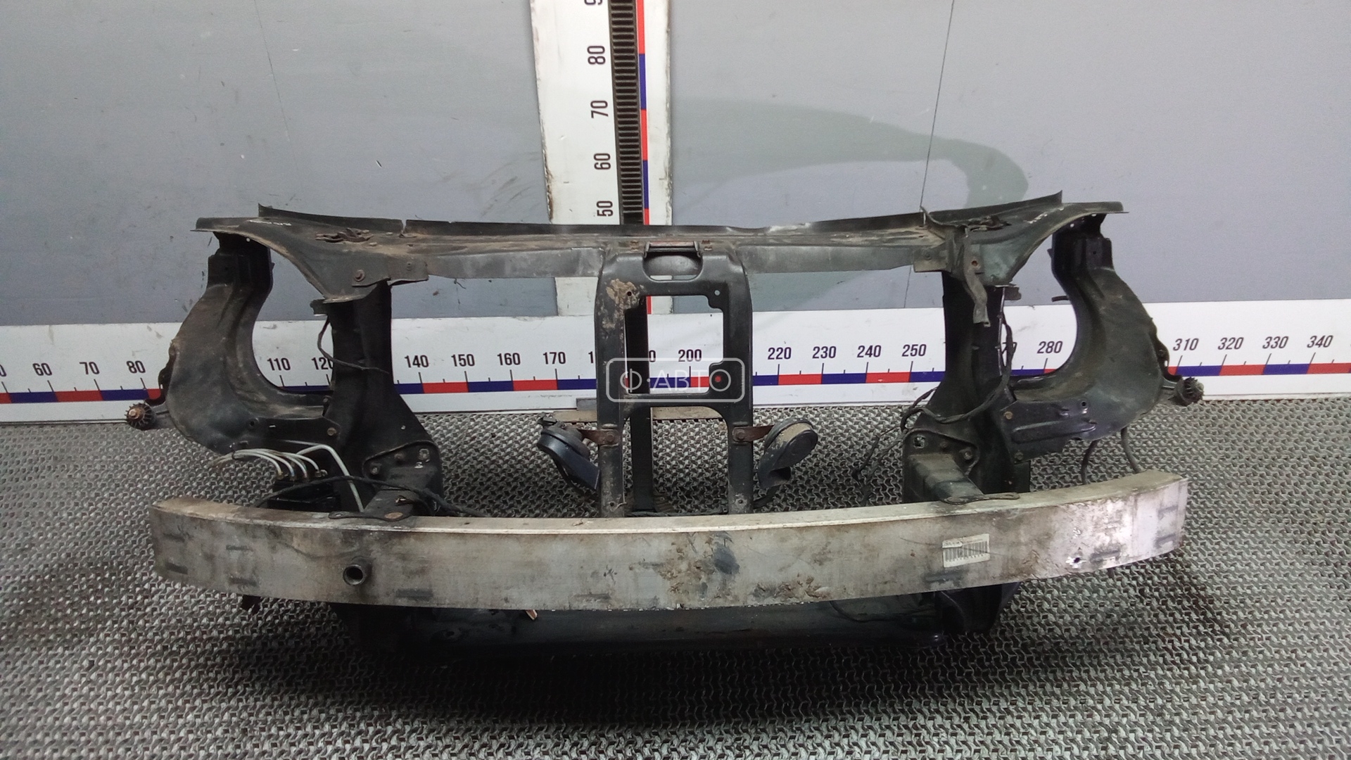 Передняя панель крепления облицовки (телевизор)