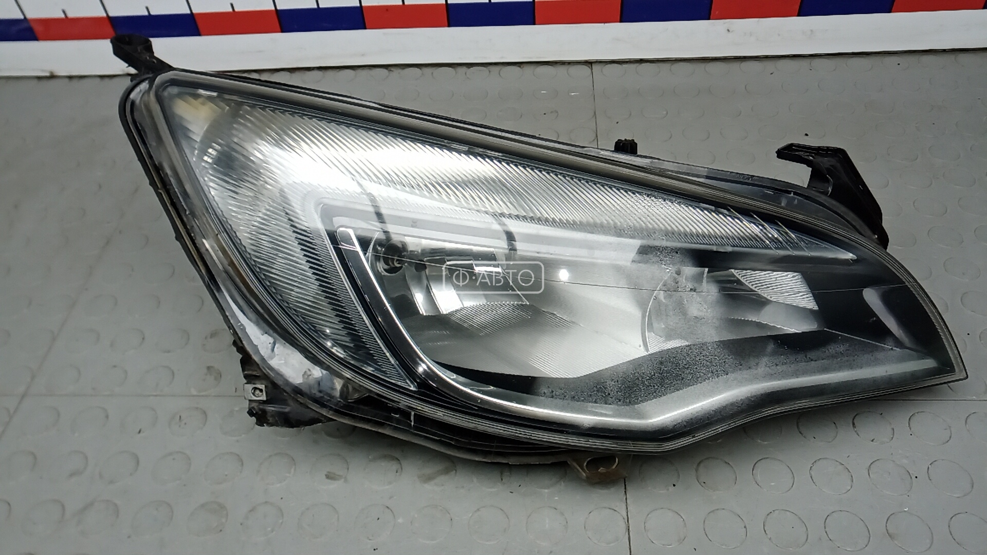 Фара правая