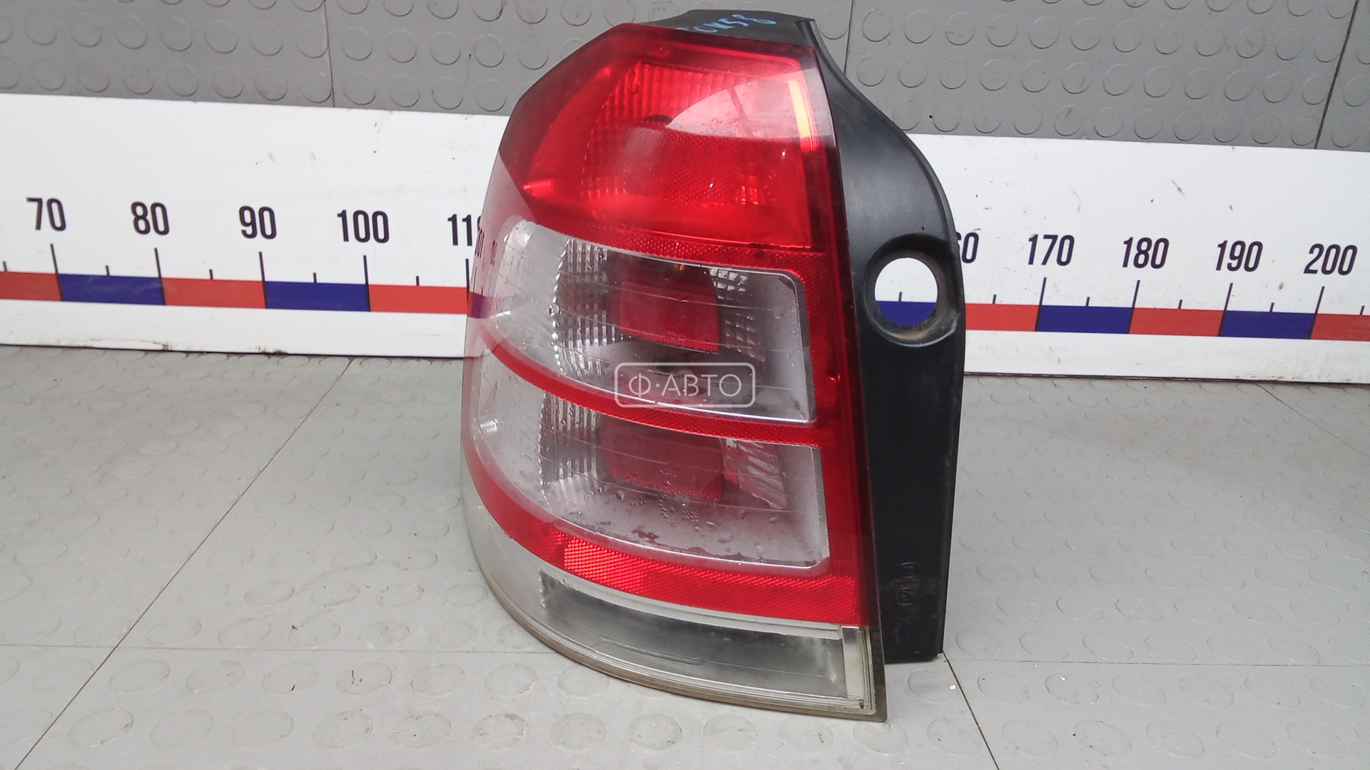 Фонарь задний левый