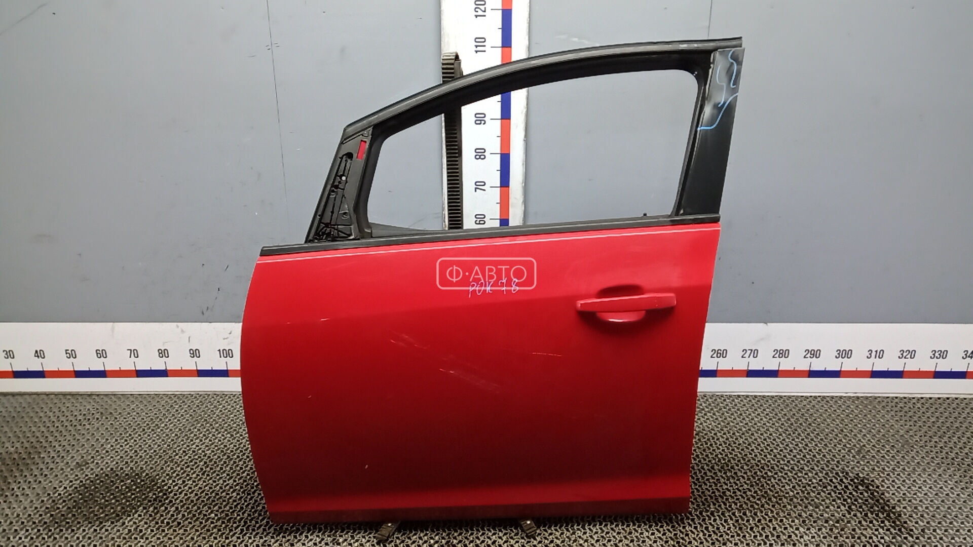 Дверь передняя левая