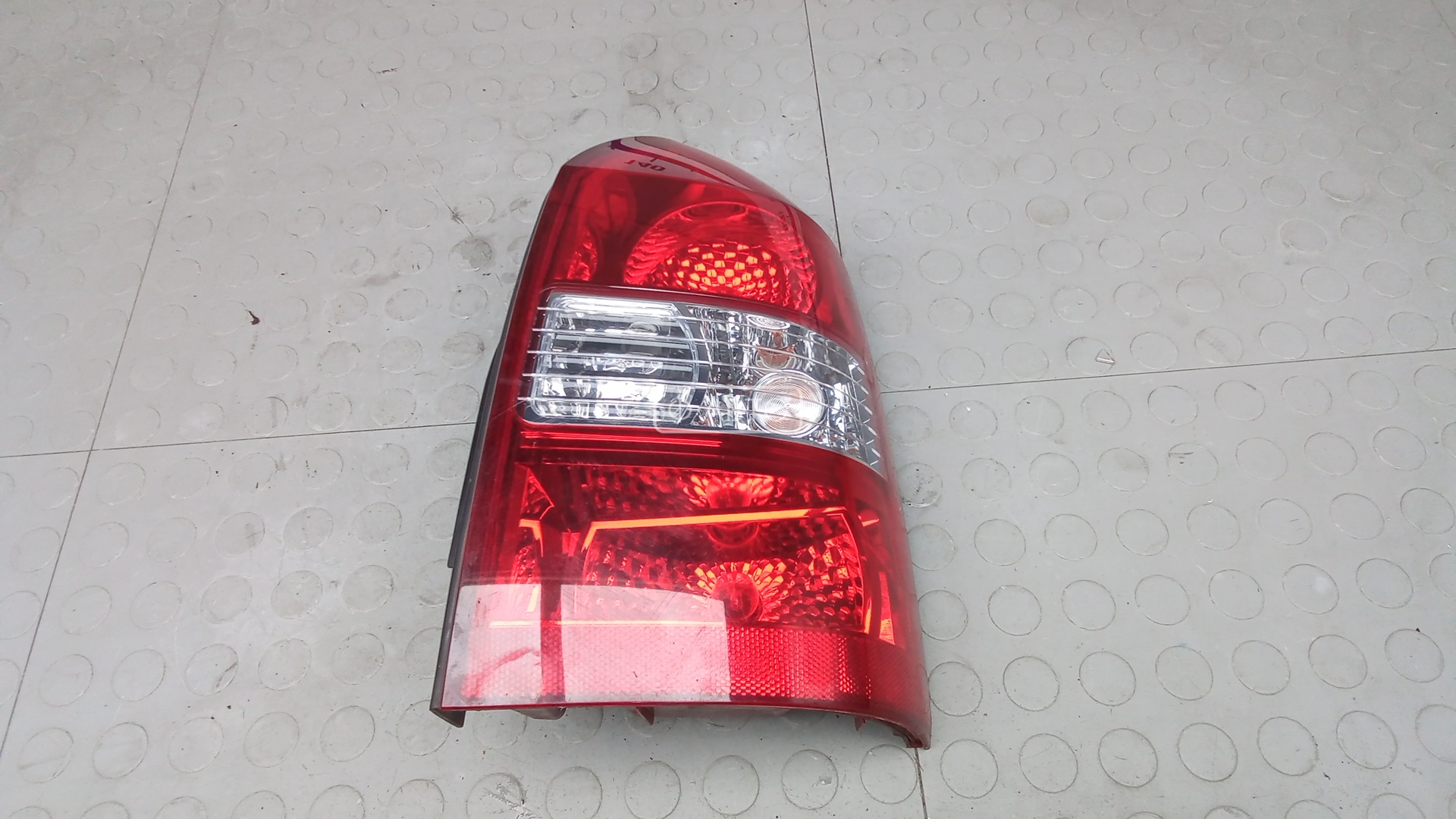 Фонарь задний правый