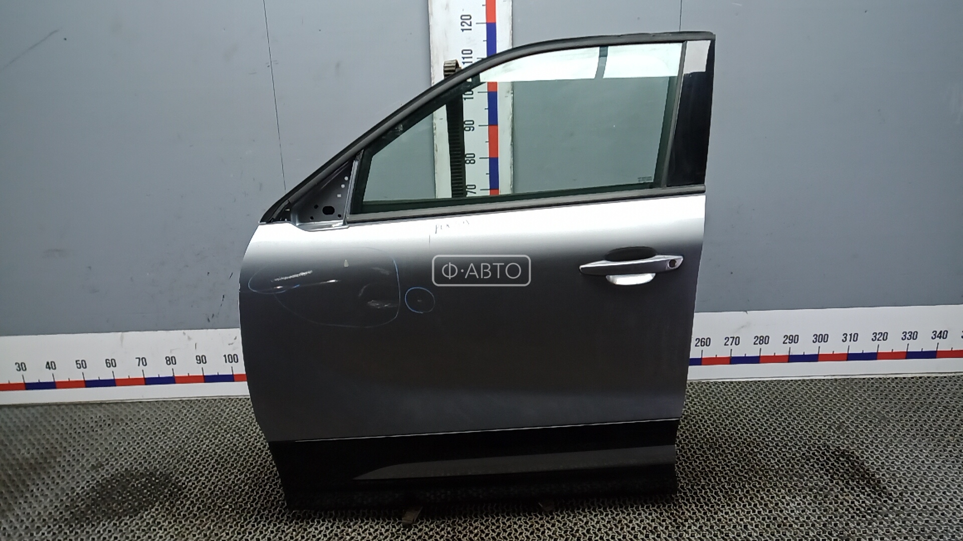 Дверь передняя левая