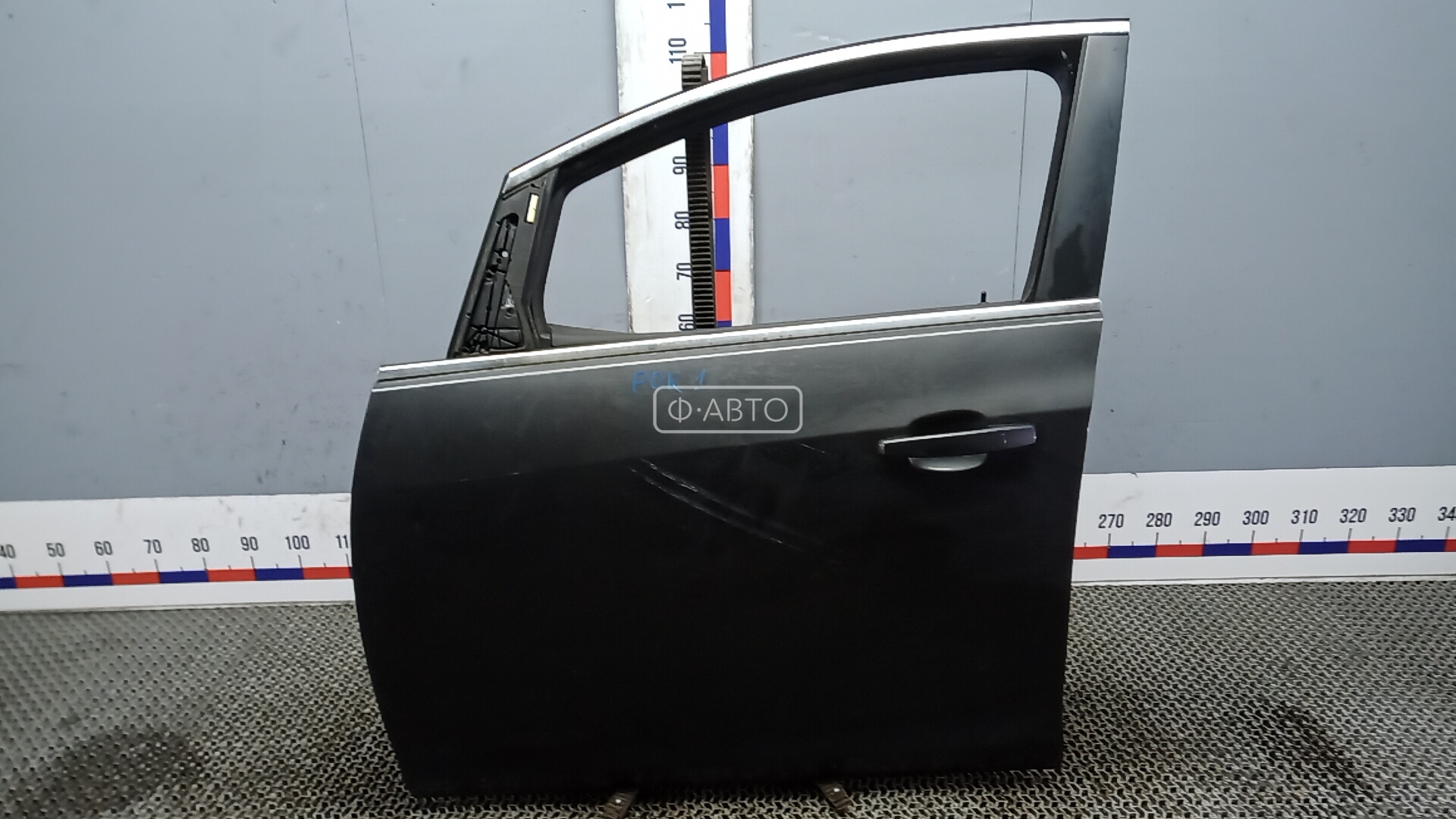 Дверь передняя левая