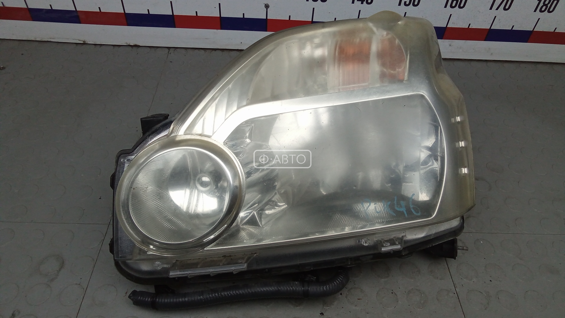 Фара левая
